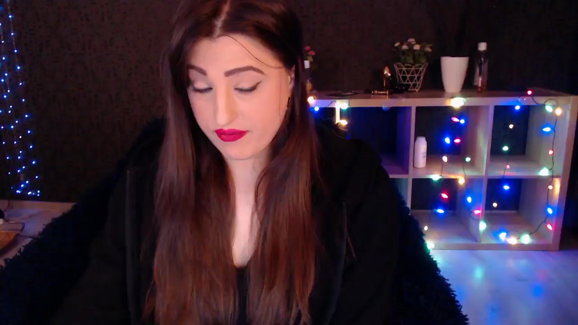 Gallery image thumbnail from HotRebbecca's myfreecams stream on, 01/04/2025, 02:59 image 13 of 20