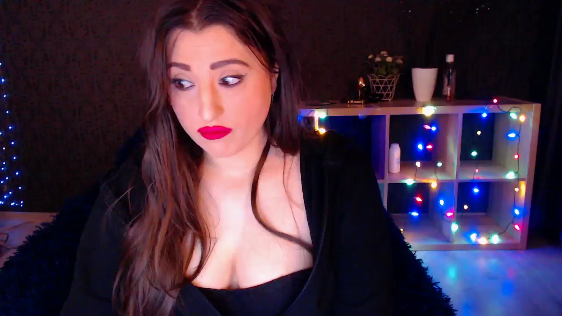 Gallery image thumbnail from HotRebbecca's myfreecams stream on, 01/06/2025, 03:34 image 2 of 20