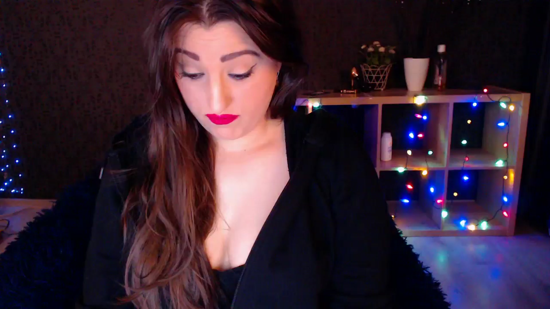Gallery image thumbnail from HotRebbecca's myfreecams stream on, 01/06/2025, 03:34 image 6 of 20