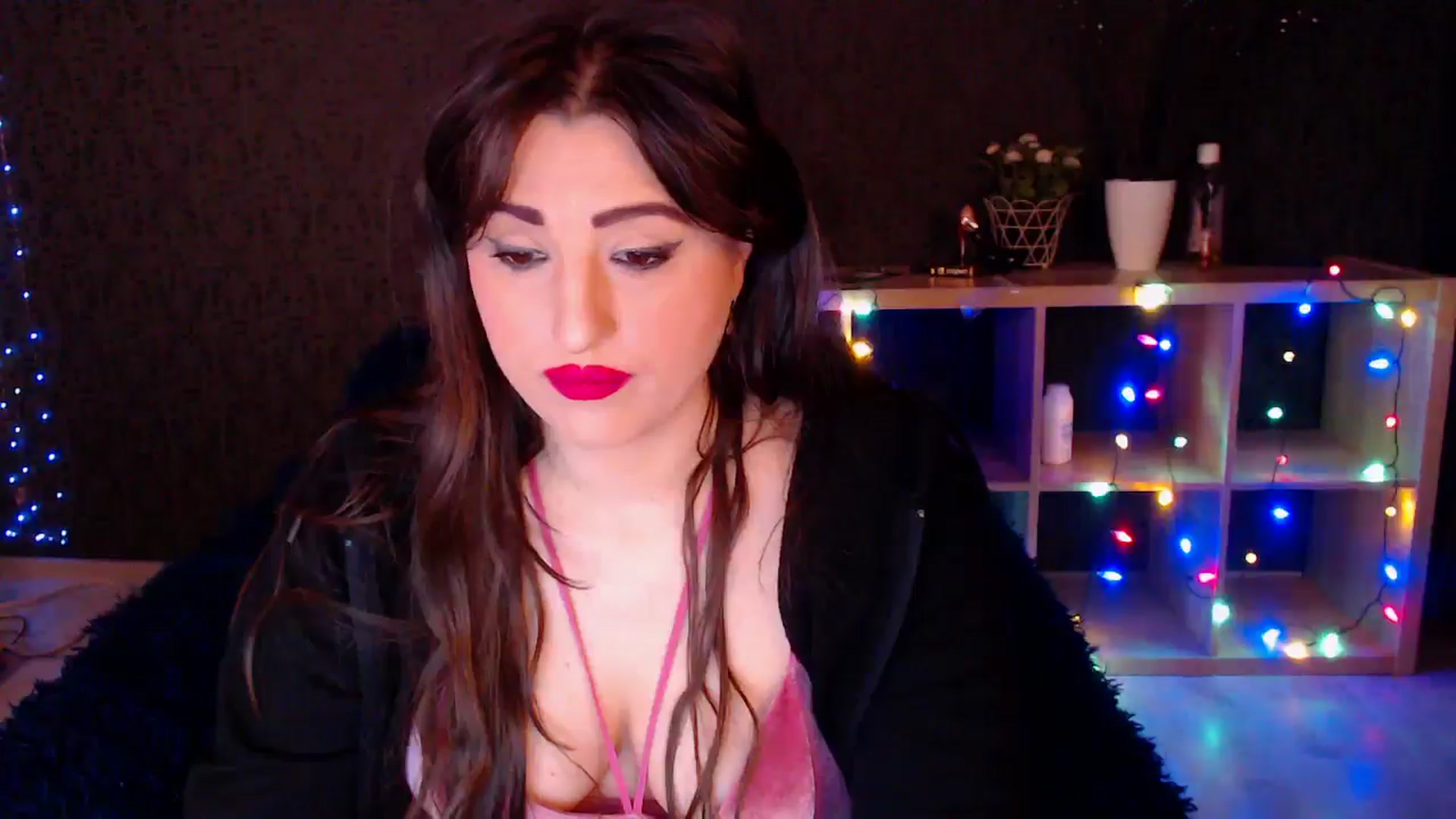 Gallery image thumbnail from HotRebbecca's myfreecams stream on, 01/07/2025, 03:37 image 11 of 20