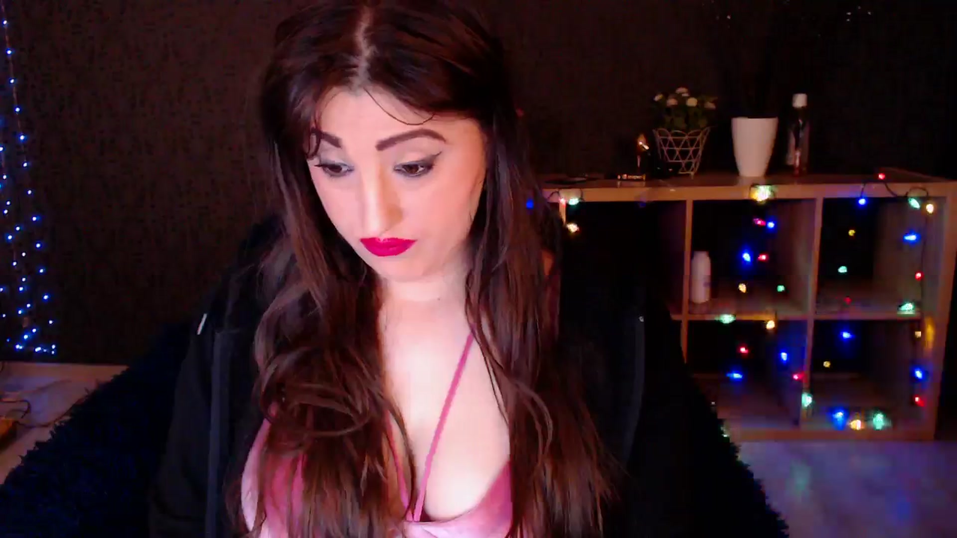 Gallery image thumbnail from HotRebbecca's myfreecams stream on, 01/07/2025, 03:37 image 8 of 20