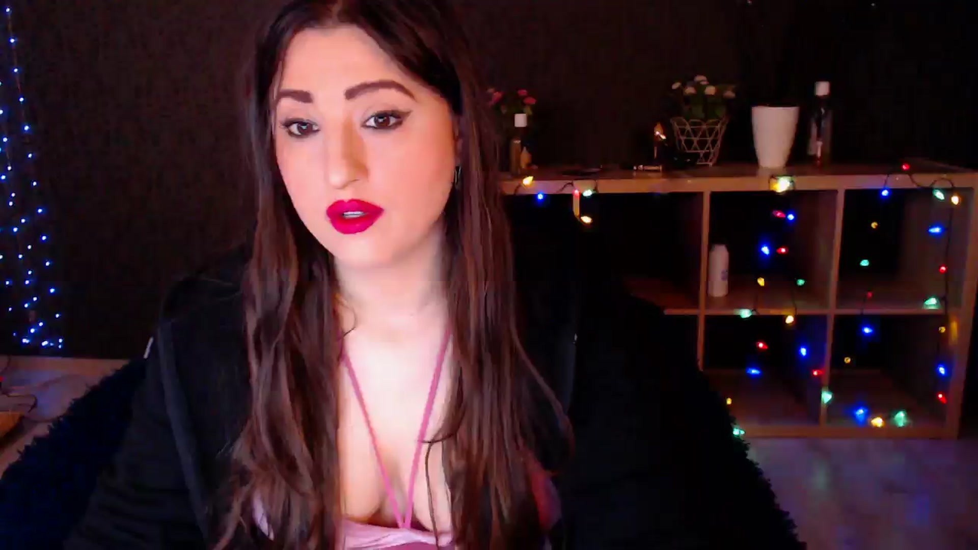 Gallery image thumbnail from HotRebbecca's myfreecams stream on, 01/07/2025, 03:37 image 4 of 20