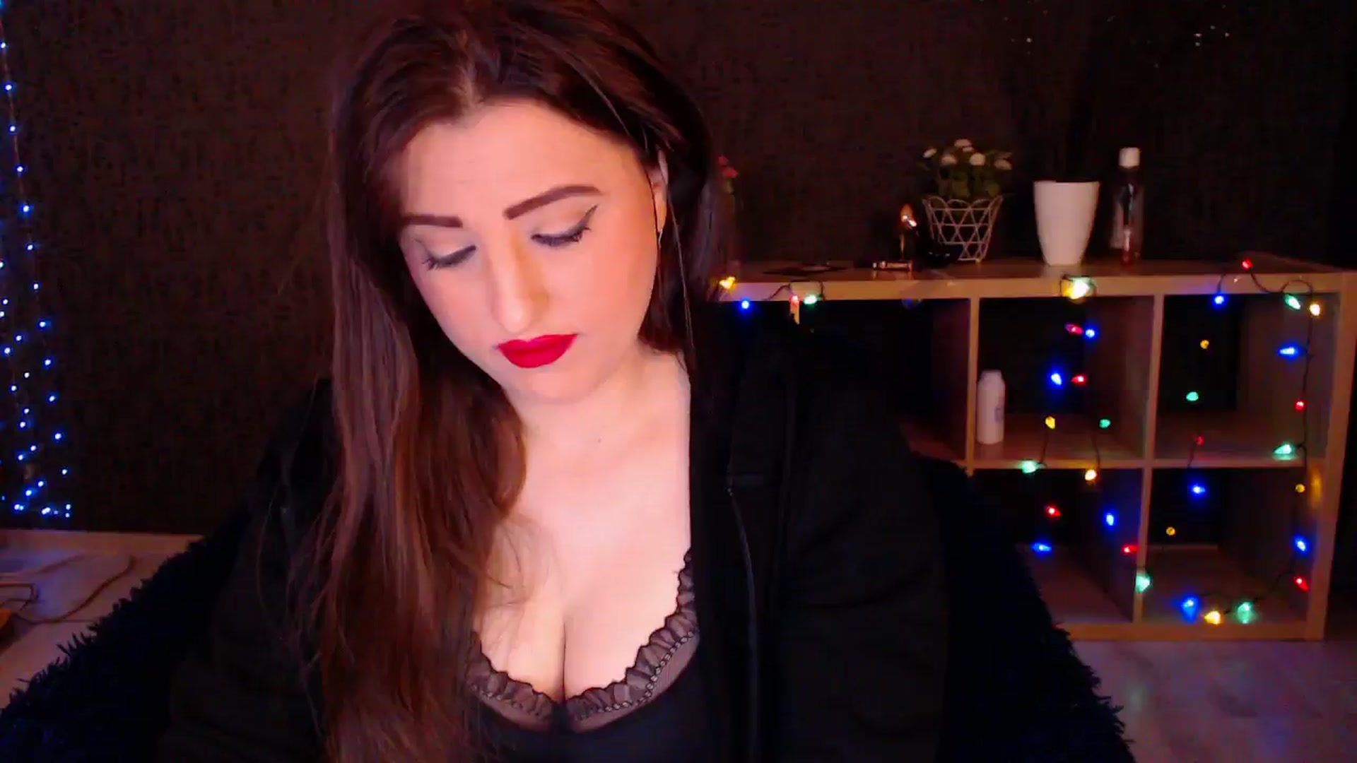 Gallery image thumbnail from HotRebbecca's myfreecams stream on, 01/08/2025, 01:06 image 19 of 20