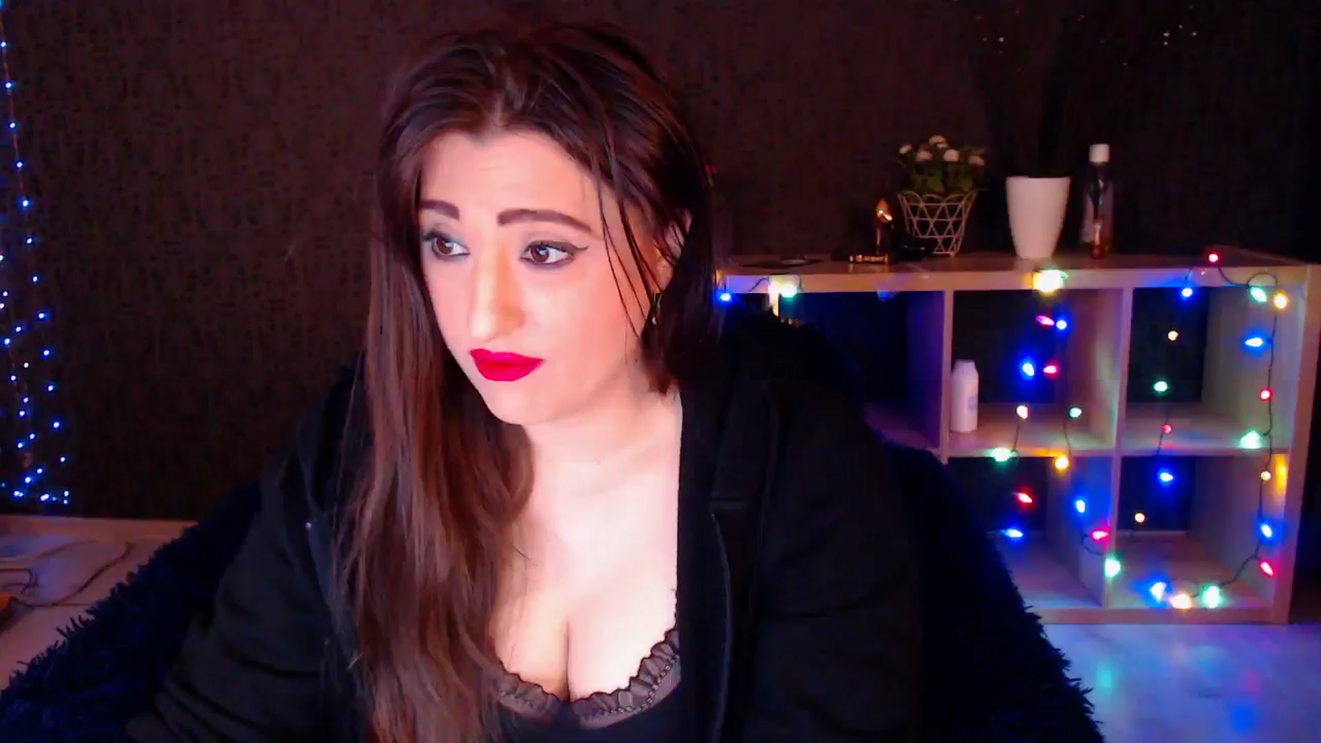 Gallery image thumbnail from HotRebbecca's myfreecams stream on, 01/08/2025, 01:06 image 17 of 20