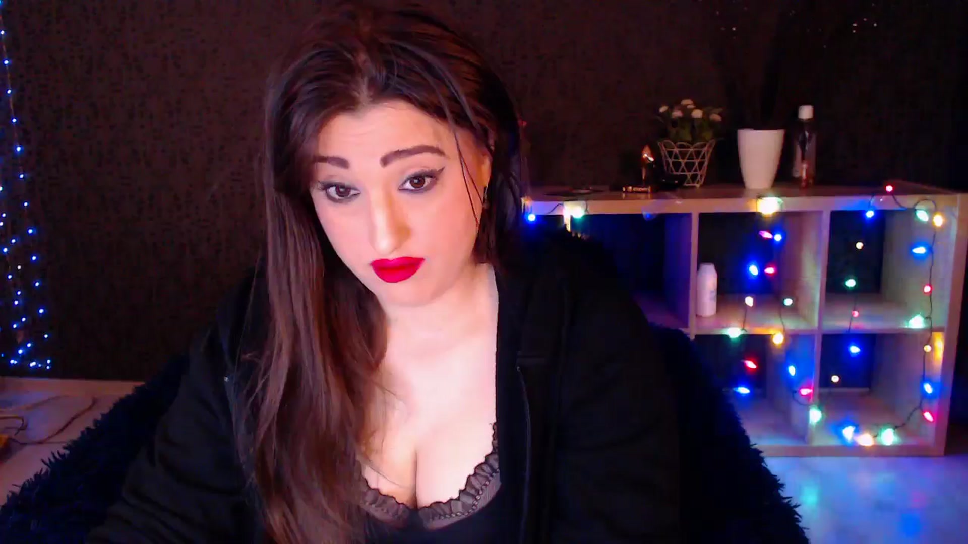 Gallery image thumbnail from HotRebbecca's myfreecams stream on, 01/08/2025, 01:06 image 12 of 20