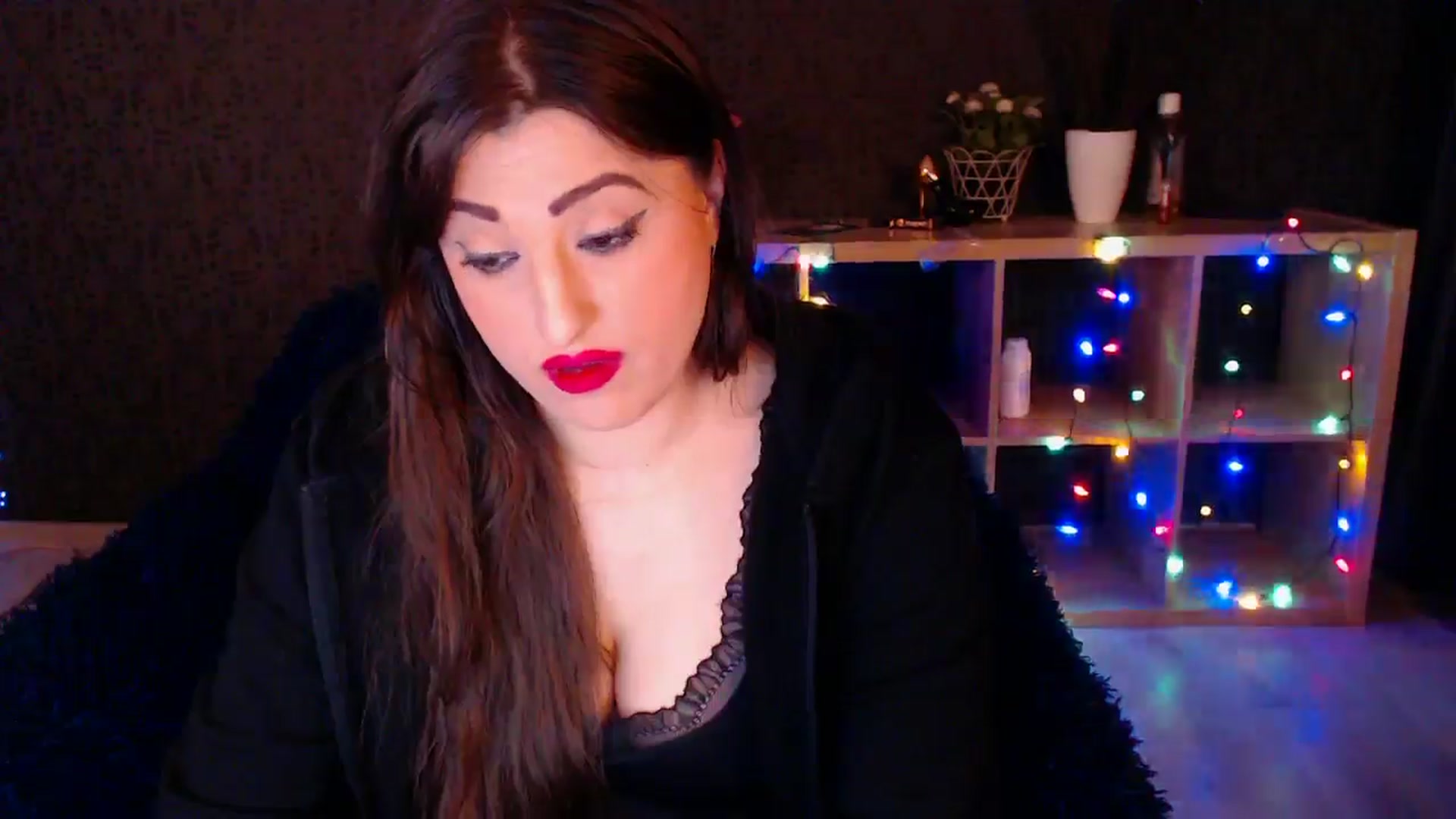 Gallery image thumbnail from HotRebbecca's myfreecams stream on, 01/08/2025, 04:00 image 17 of 20