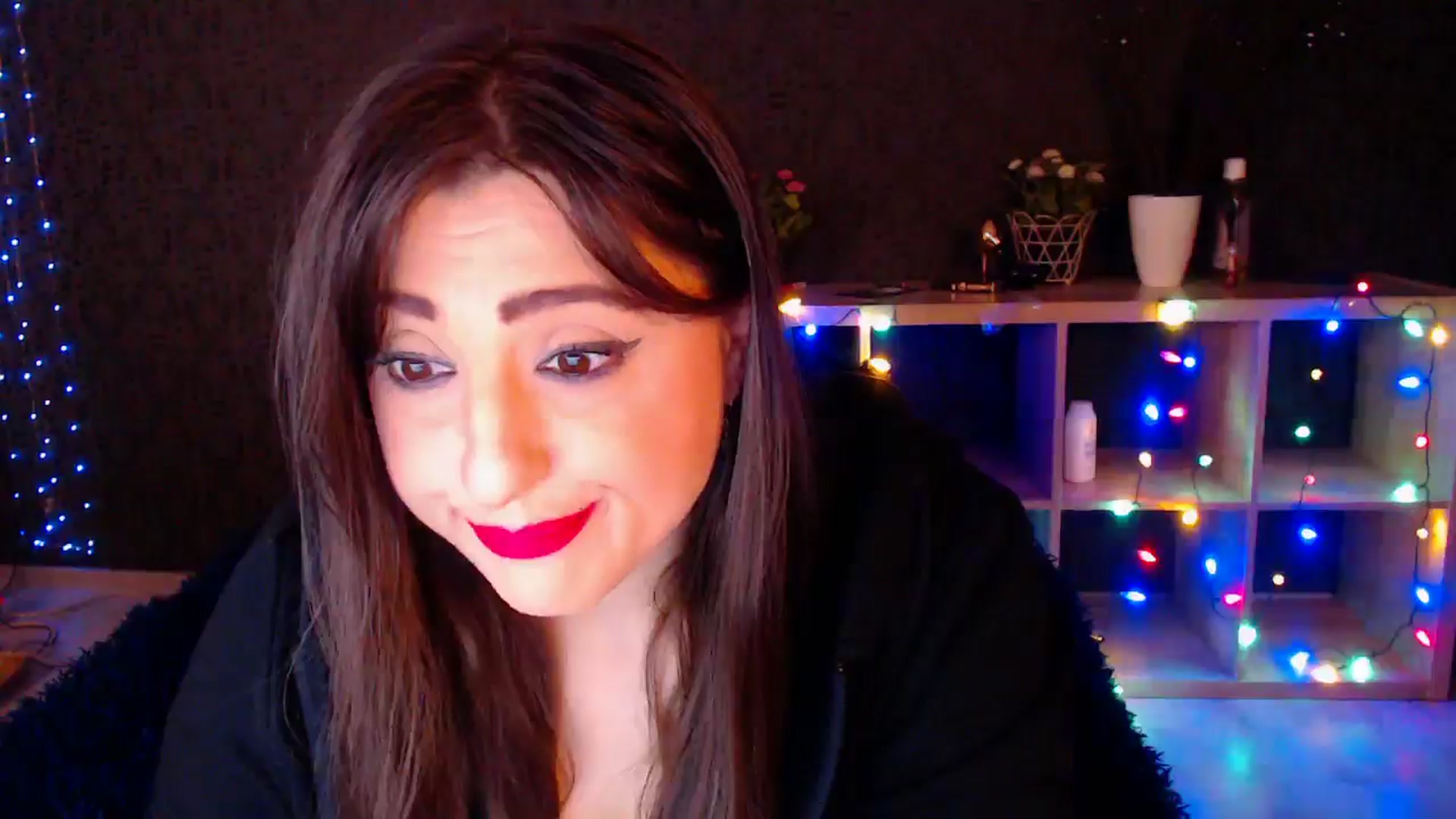 Gallery image thumbnail from HotRebbecca's myfreecams stream on, 01/08/2025, 04:00 image 10 of 20