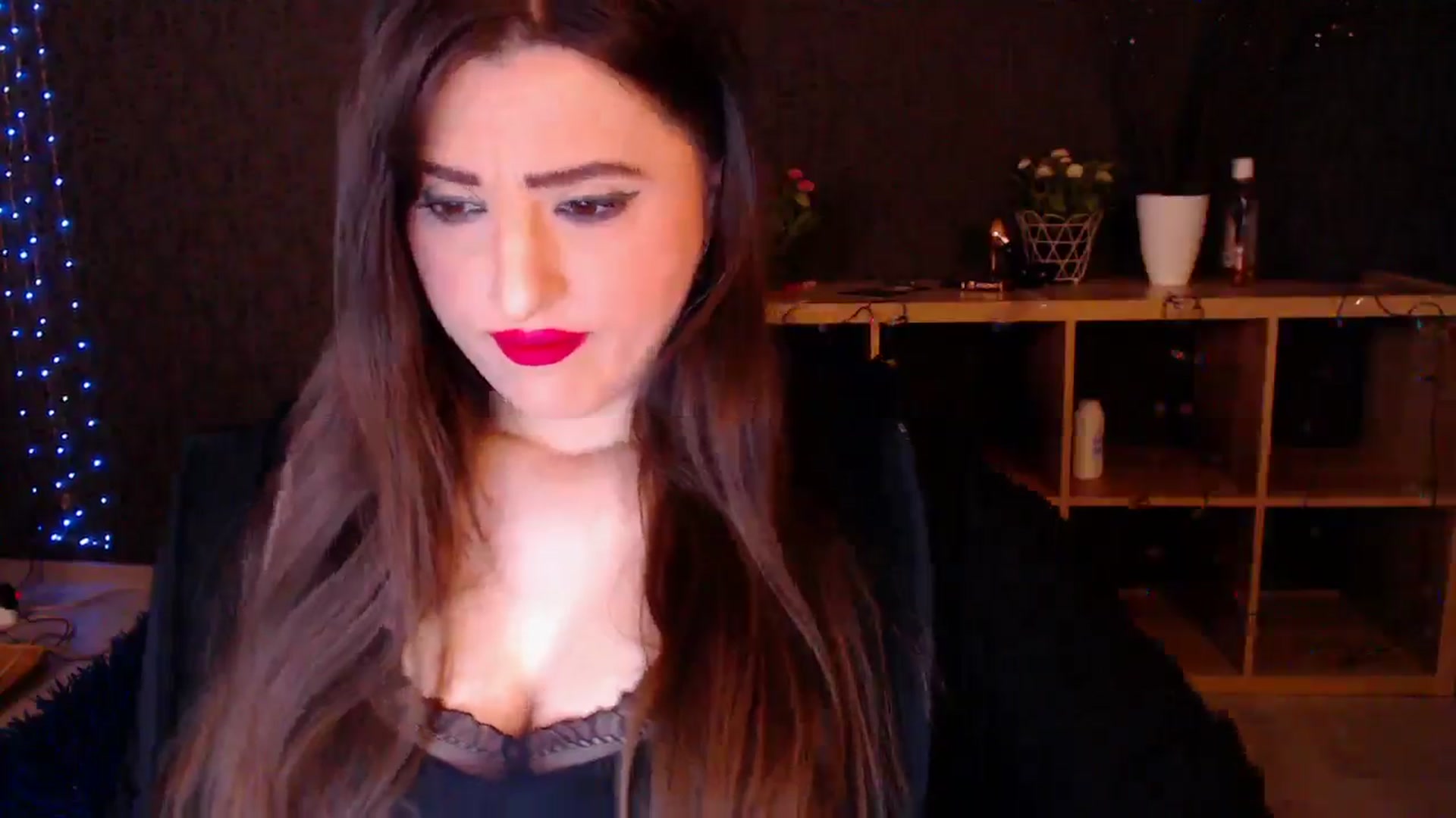 Gallery image thumbnail from HotRebbecca's myfreecams stream on, 01/08/2025, 04:00 image 8 of 20