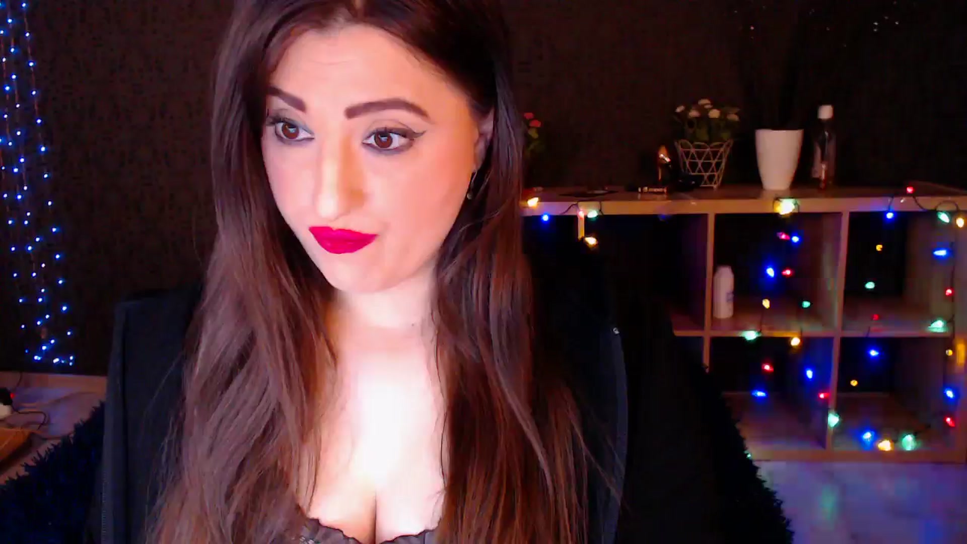 Gallery image thumbnail from HotRebbecca's myfreecams stream on, 01/08/2025, 04:00 image 6 of 20