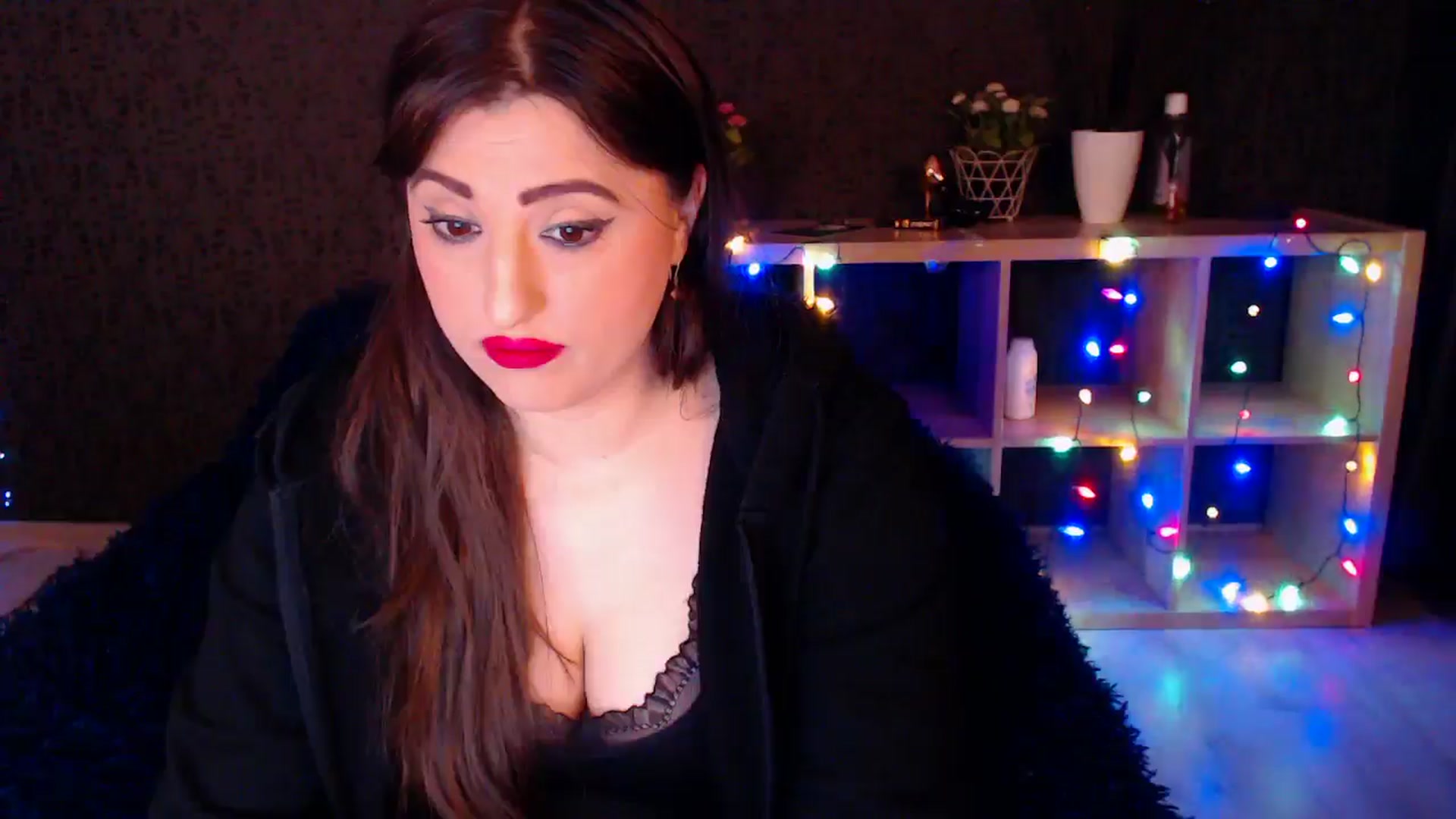 Gallery image thumbnail from HotRebbecca's myfreecams stream on, 01/08/2025, 04:00 image 16 of 20