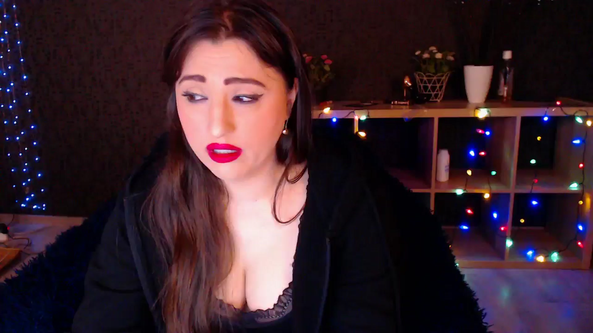 Gallery image thumbnail from HotRebbecca's myfreecams stream on, 01/08/2025, 04:00 image 1 of 20