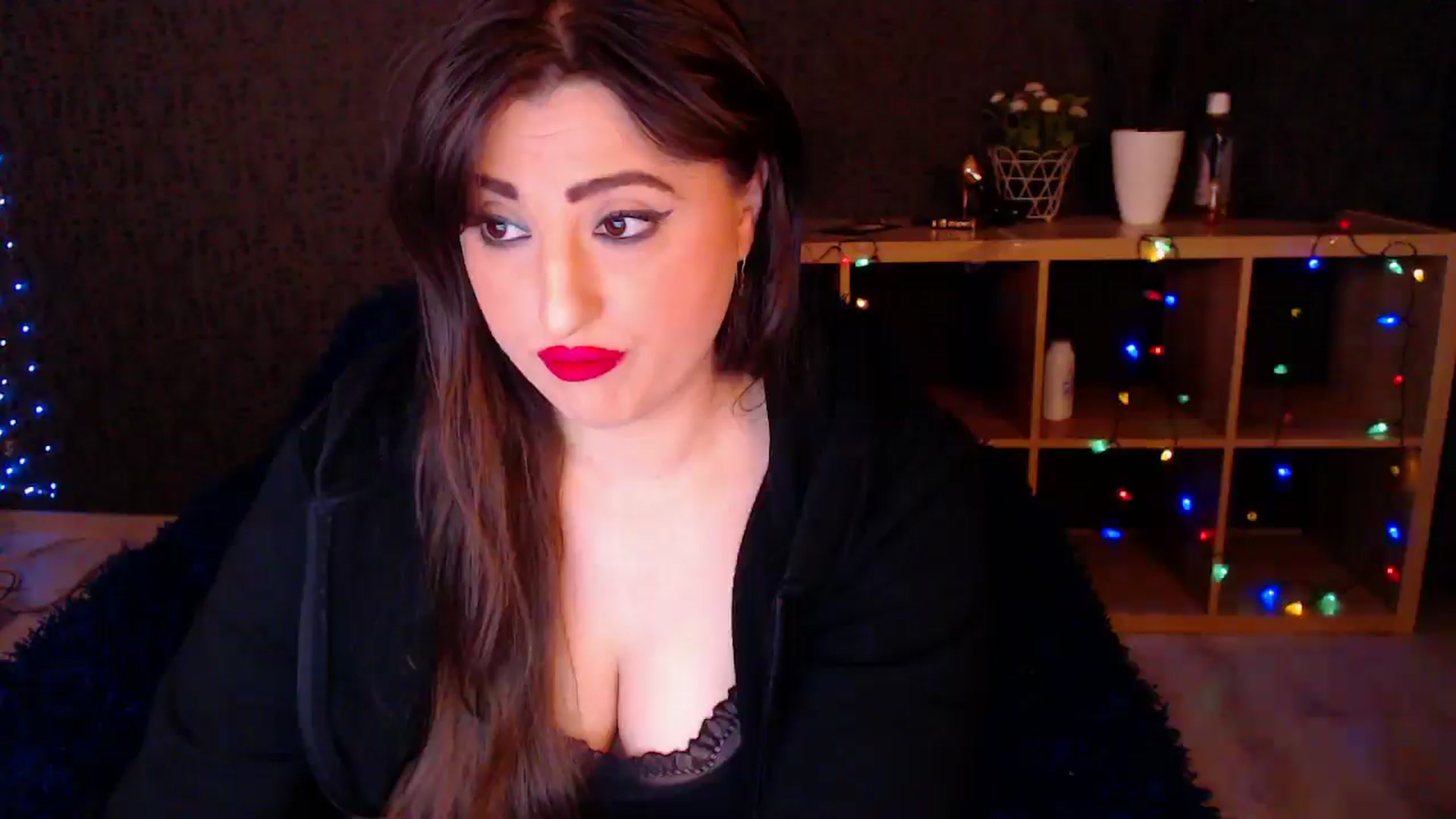 Gallery image thumbnail from HotRebbecca's myfreecams stream on, 01/08/2025, 04:00 image 14 of 20
