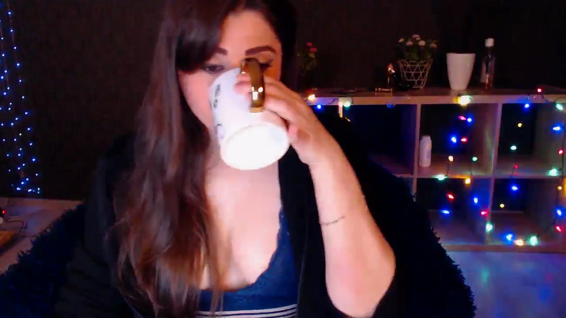 Gallery image thumbnail from HotRebbecca's myfreecams stream on, 01/09/2025, 03:44 image 10 of 20