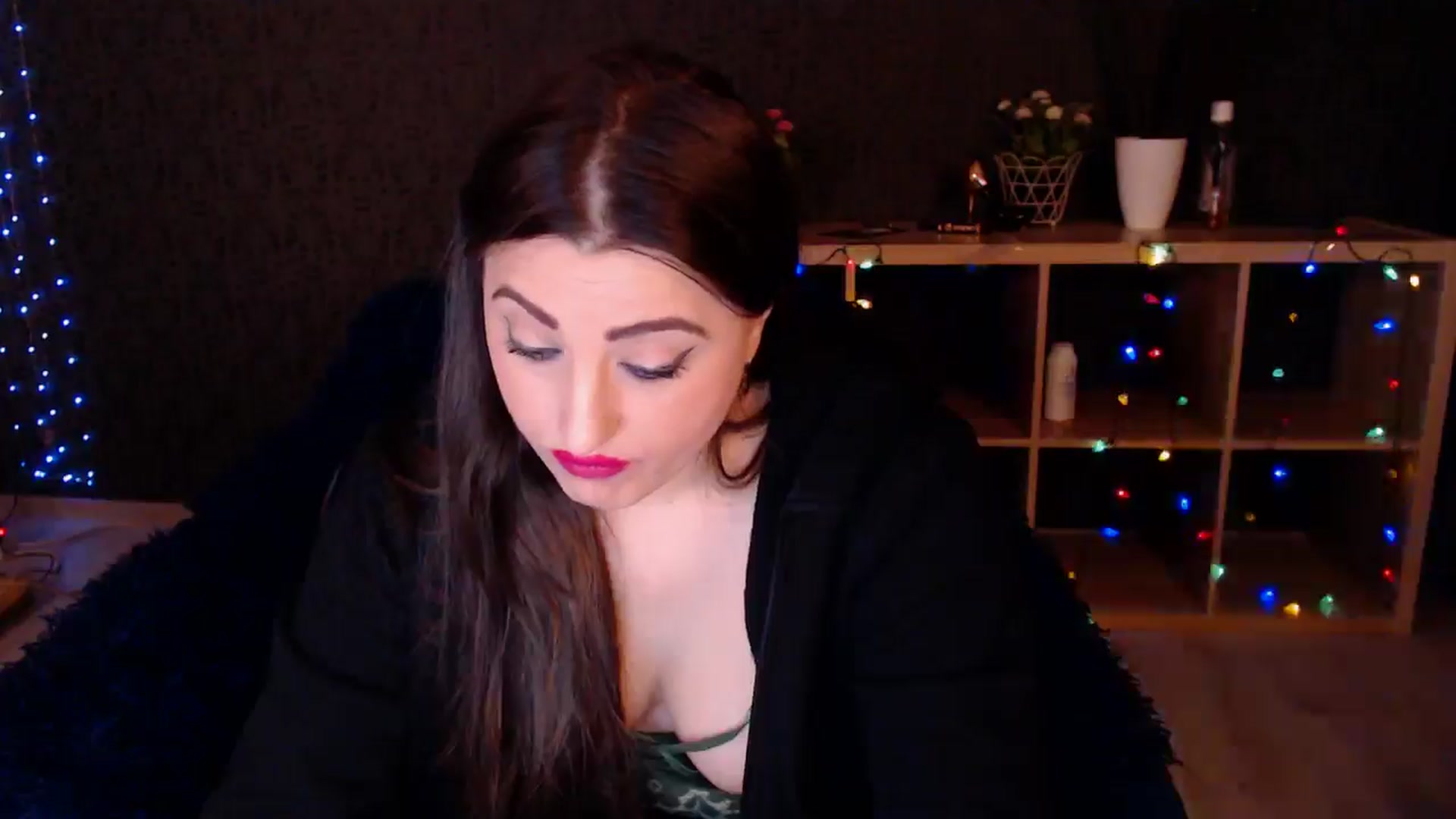 Gallery image thumbnail from HotRebbecca's myfreecams stream on, 01/10/2025, 02:27 image 13 of 20
