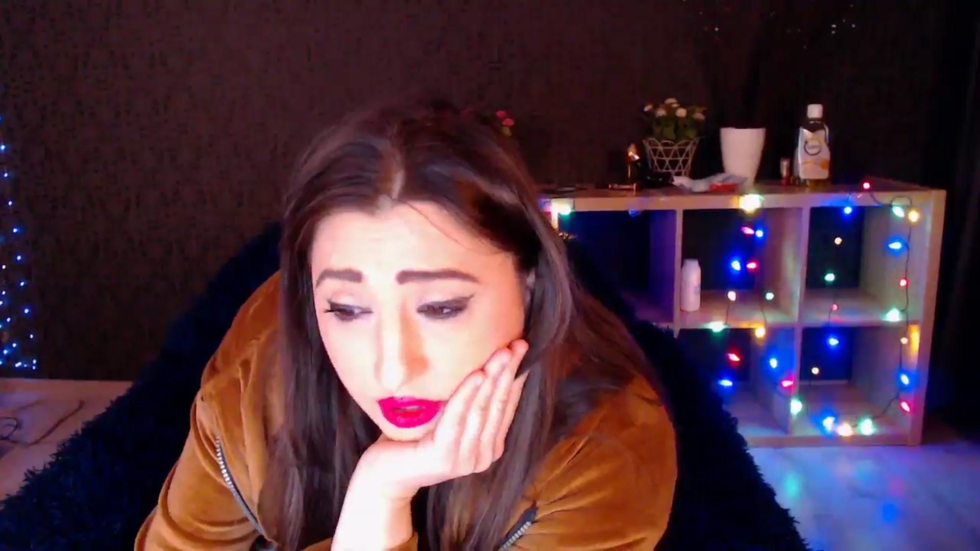 Gallery image thumbnail from HotRebbecca's myfreecams stream on, 01/18/2025, 04:20 image 13 of 20
