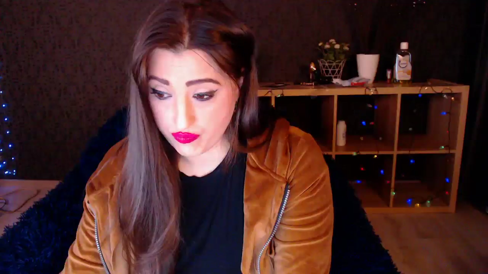 Gallery image thumbnail from HotRebbecca's myfreecams stream on, 01/18/2025, 04:20 image 10 of 20