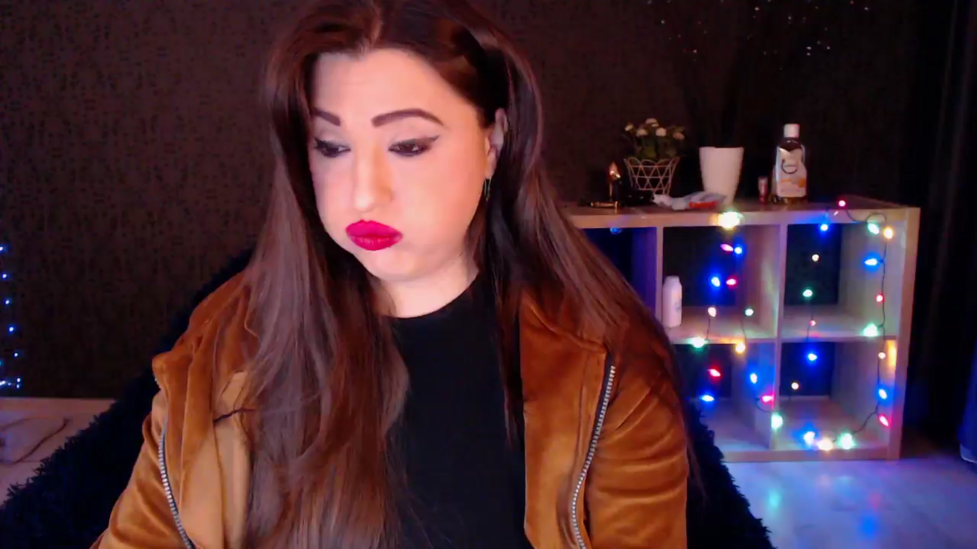 Gallery image thumbnail from HotRebbecca's myfreecams stream on, 01/18/2025, 04:20 image 11 of 20