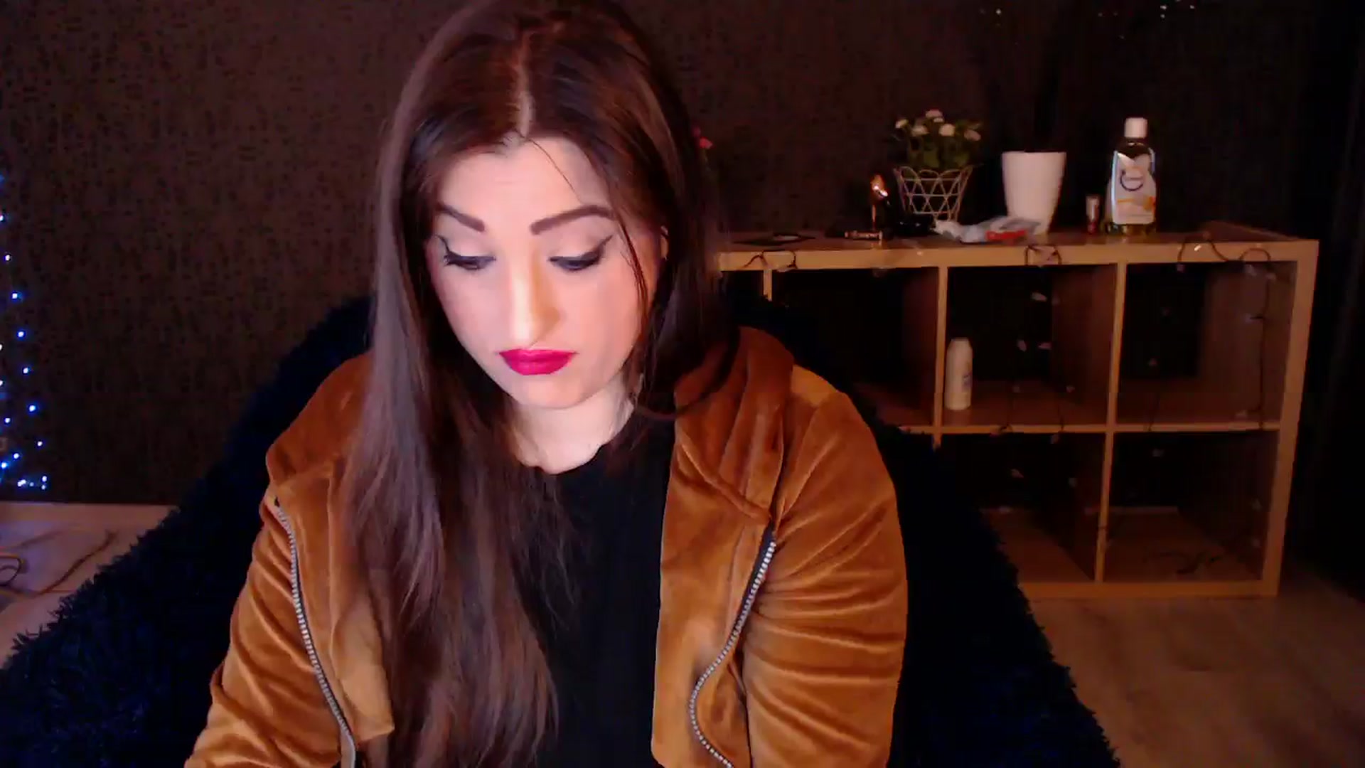 Gallery image thumbnail from HotRebbecca's myfreecams stream on, 01/18/2025, 04:20 image 7 of 20