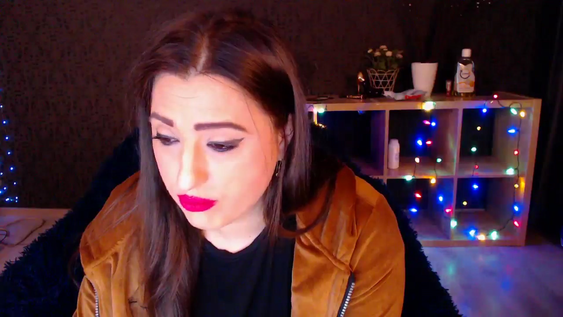 Gallery image thumbnail from HotRebbecca's myfreecams stream on, 01/18/2025, 04:20 image 9 of 20