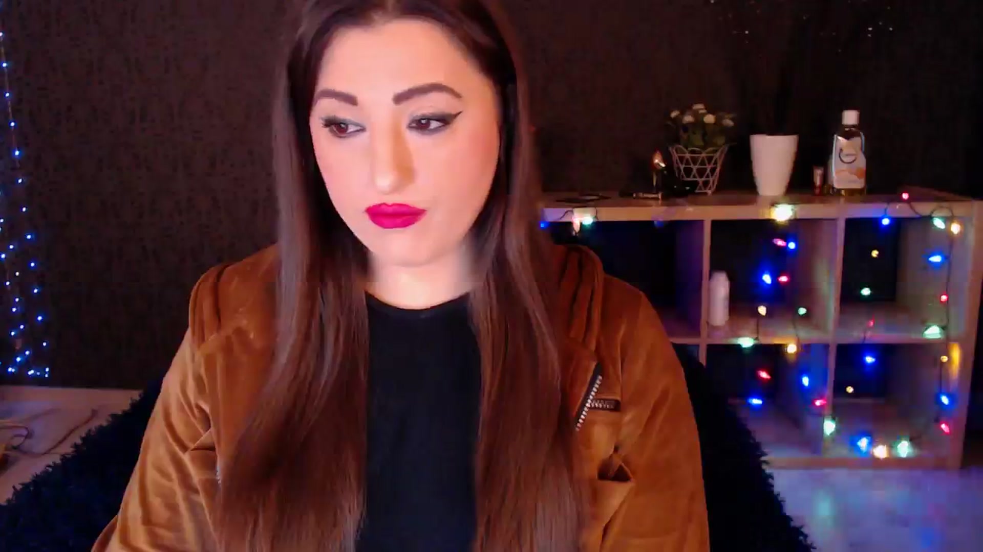 Gallery image thumbnail from HotRebbecca's myfreecams stream on, 01/18/2025, 22:05 image 8 of 20