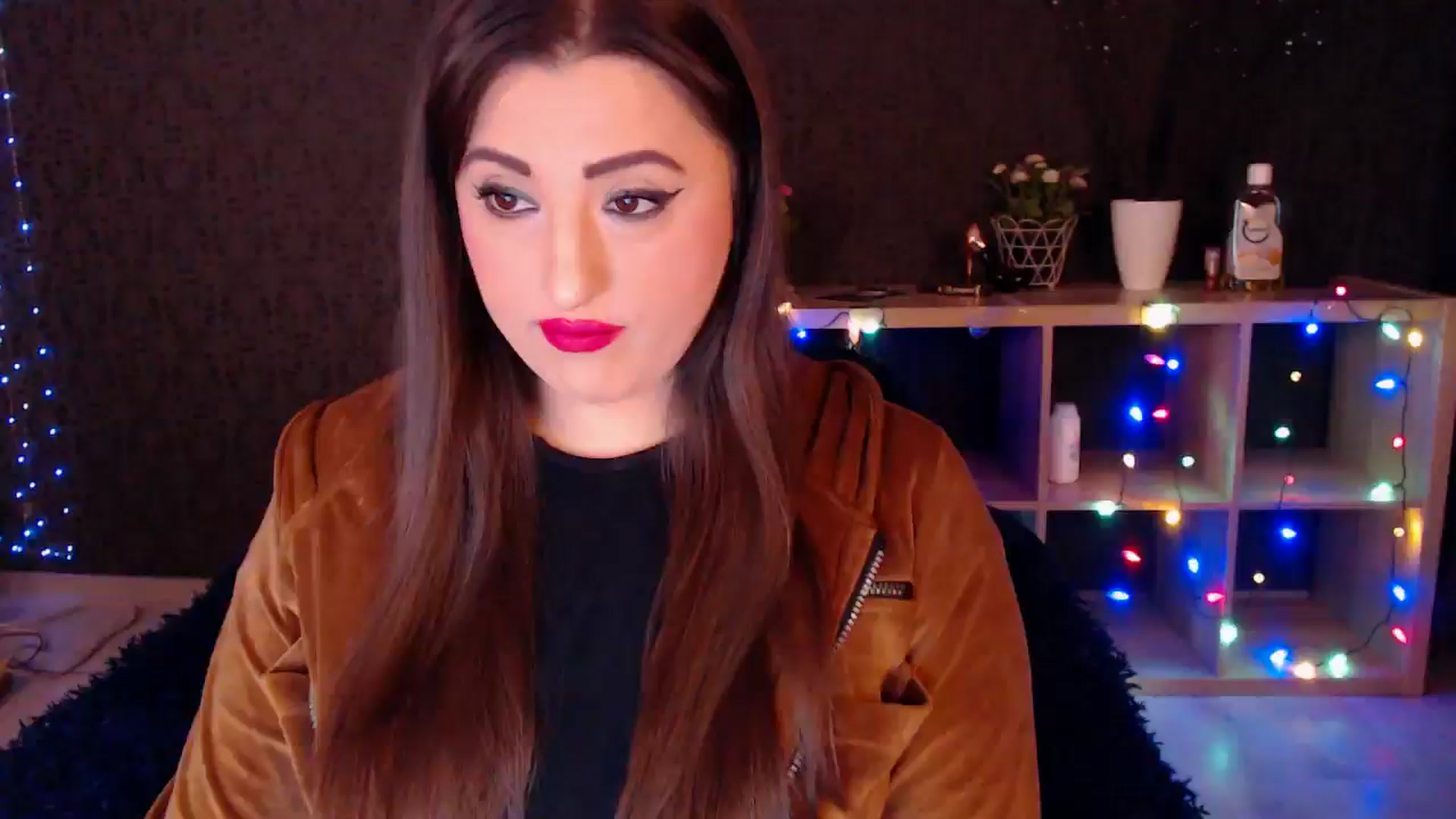 Gallery image thumbnail from HotRebbecca's myfreecams stream on, 01/18/2025, 22:05 image 9 of 20