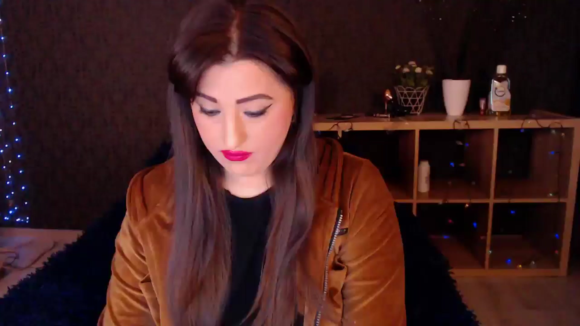 Gallery image thumbnail from HotRebbecca's myfreecams stream on, 01/18/2025, 22:05 image 14 of 20
