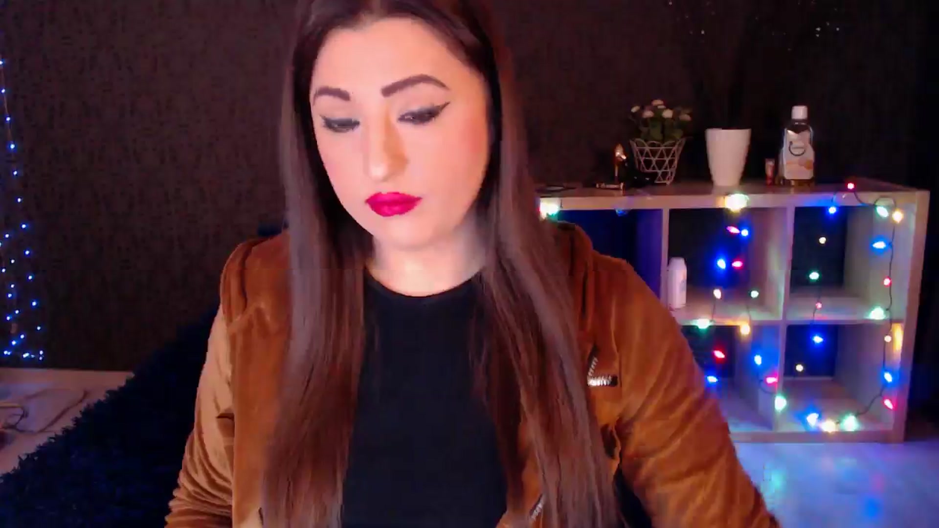 Gallery image thumbnail from HotRebbecca's myfreecams stream on, 01/18/2025, 22:05 image 7 of 20