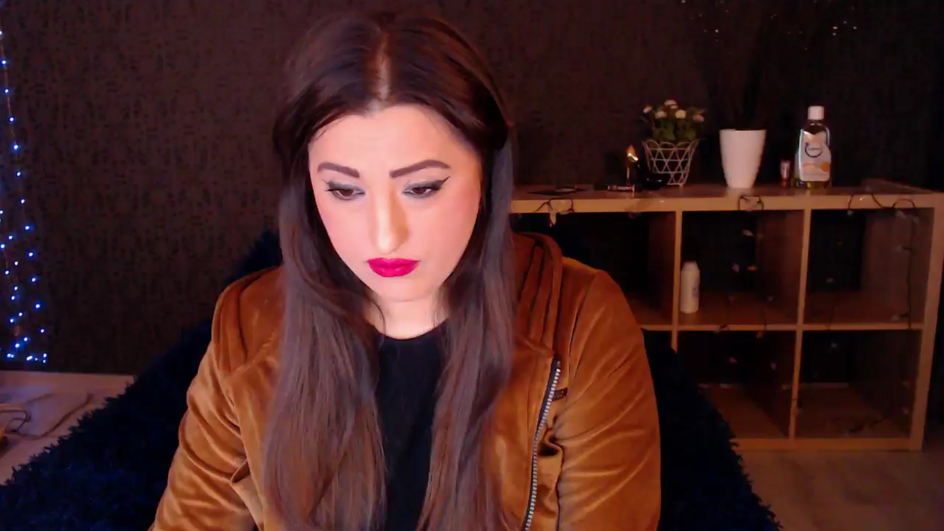 Gallery image thumbnail from HotRebbecca's myfreecams stream on, 01/18/2025, 22:05 image 16 of 20