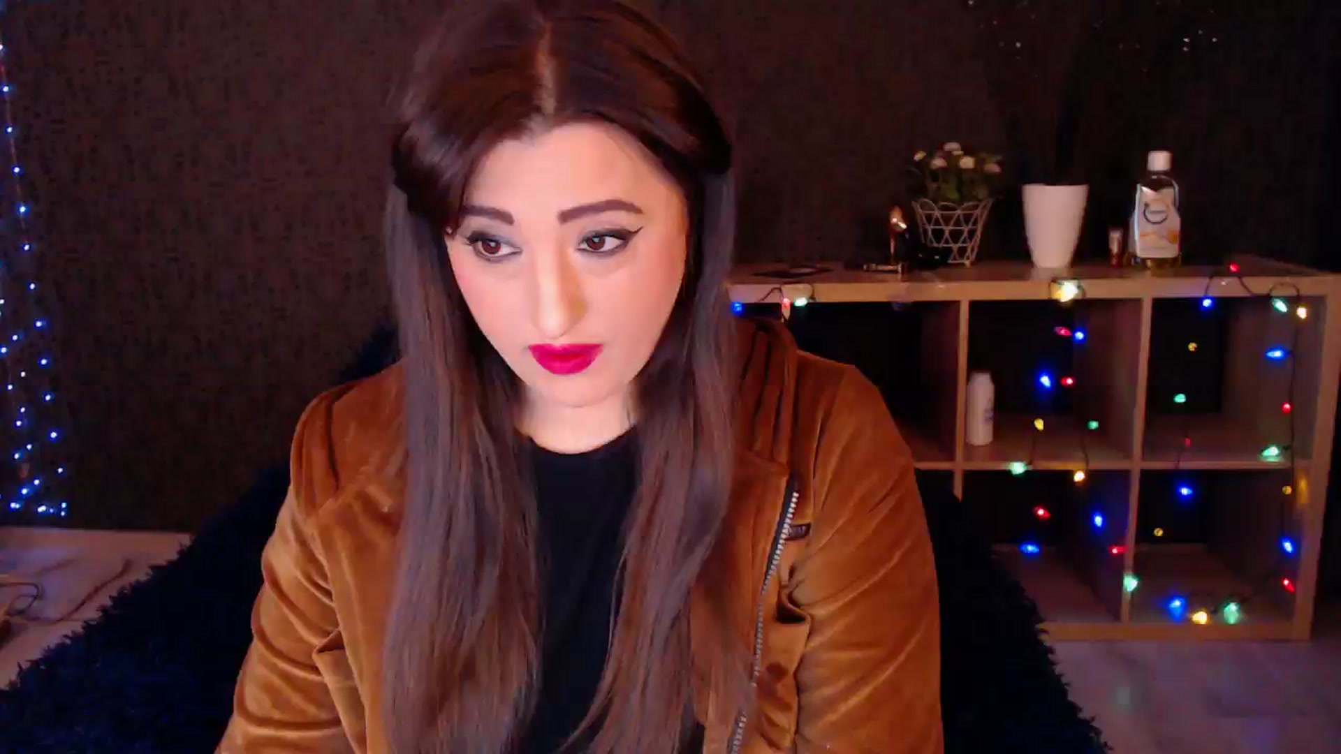 Gallery image thumbnail from HotRebbecca's myfreecams stream on, 01/18/2025, 22:05 image 13 of 20