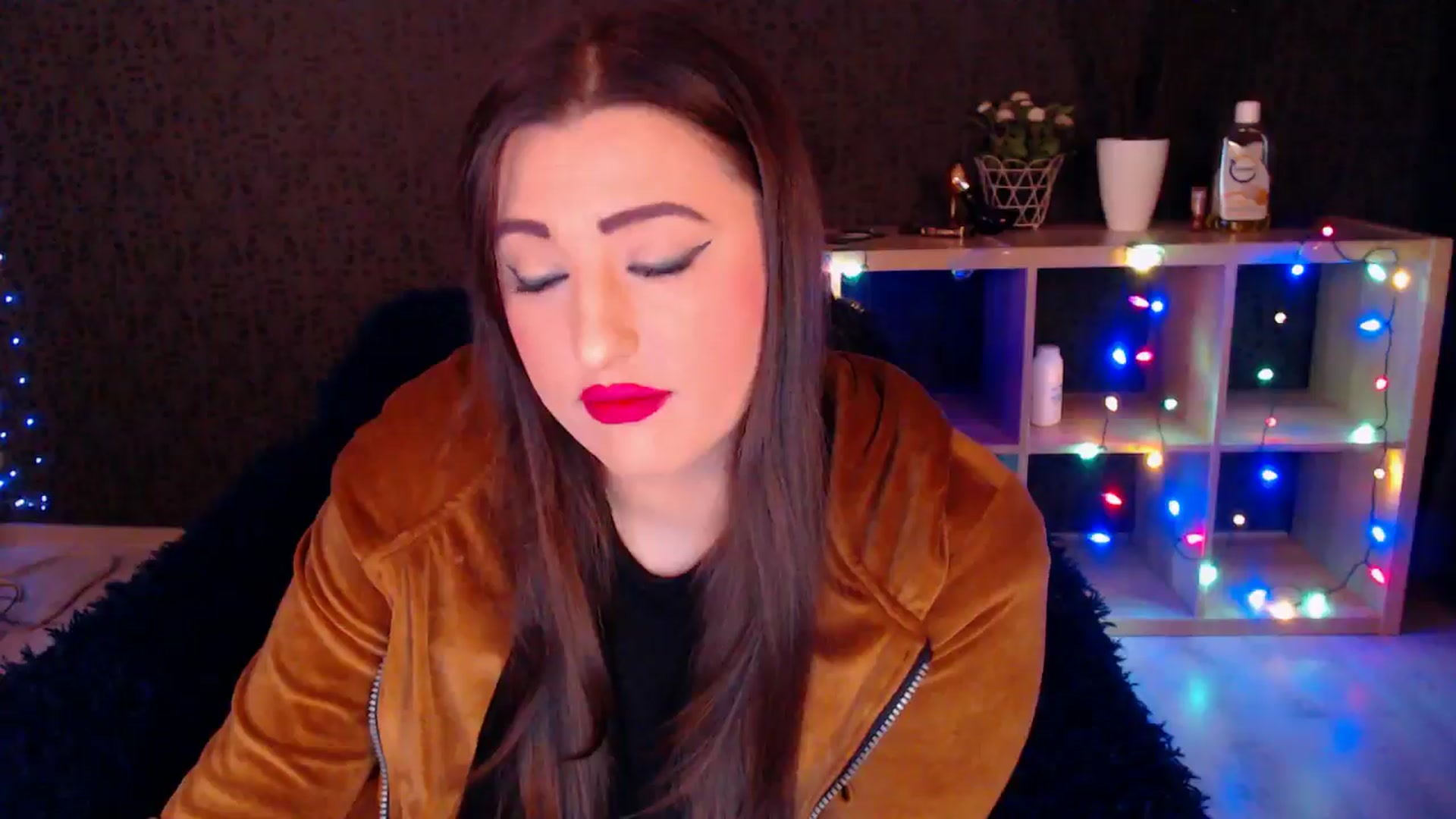 Gallery image thumbnail from HotRebbecca's myfreecams stream on, 01/19/2025, 24:03 image 10 of 20