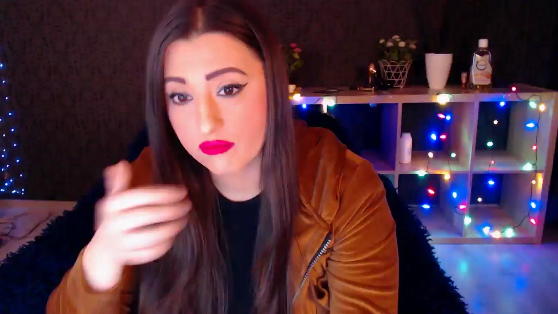 Gallery image thumbnail from HotRebbecca's myfreecams stream on, 01/19/2025, 24:03 image 1 of 20