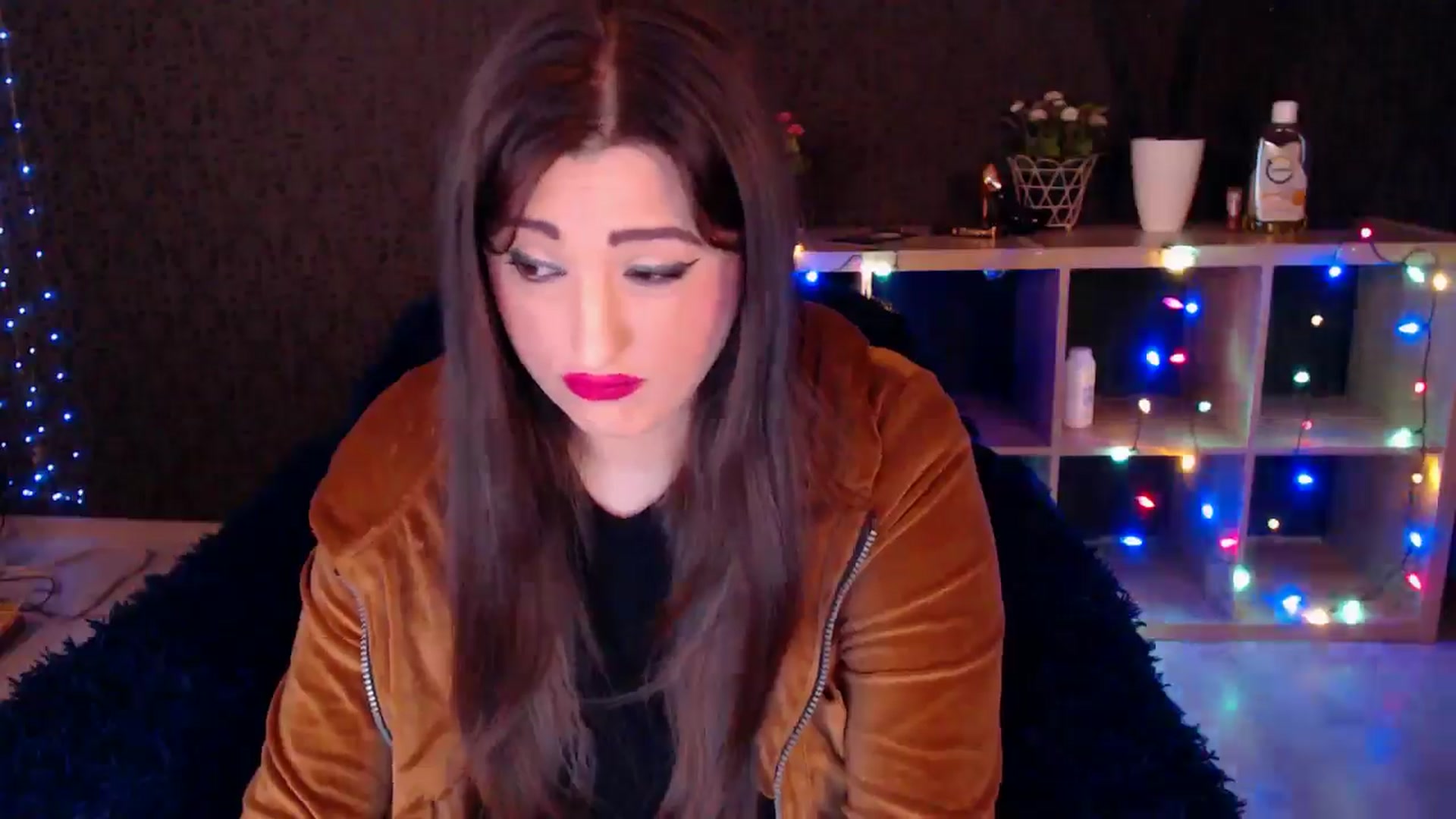 Gallery image thumbnail from HotRebbecca's myfreecams stream on, 01/19/2025, 24:03 image 14 of 20