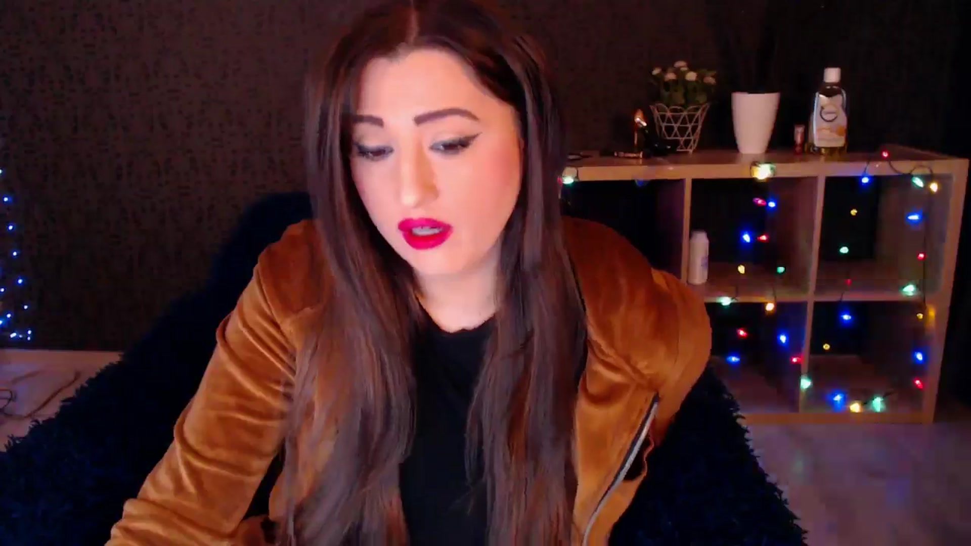 Gallery image thumbnail from HotRebbecca's myfreecams stream on, 01/19/2025, 24:03 image 4 of 20