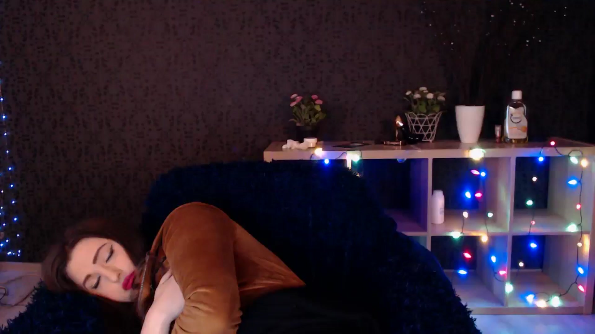 Gallery image thumbnail from HotRebbecca's myfreecams stream on, 01/19/2025, 01:23 image 14 of 20