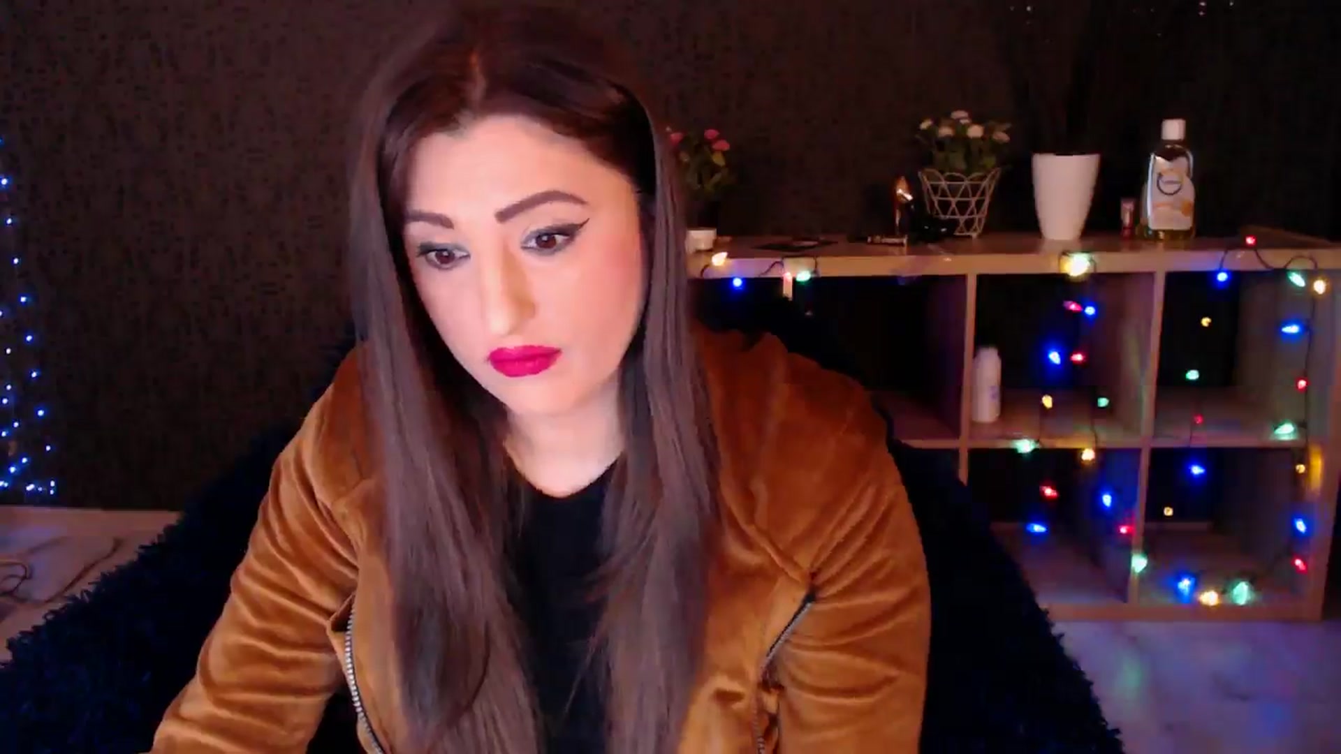 Gallery image thumbnail from HotRebbecca's myfreecams stream on, 01/19/2025, 01:23 image 6 of 20