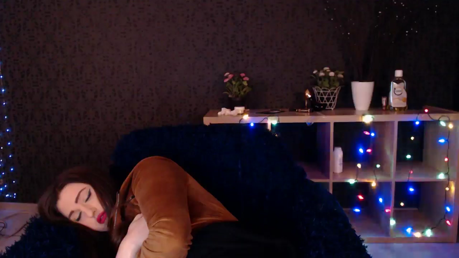 Gallery image thumbnail from HotRebbecca's myfreecams stream on, 01/19/2025, 01:23 image 16 of 20