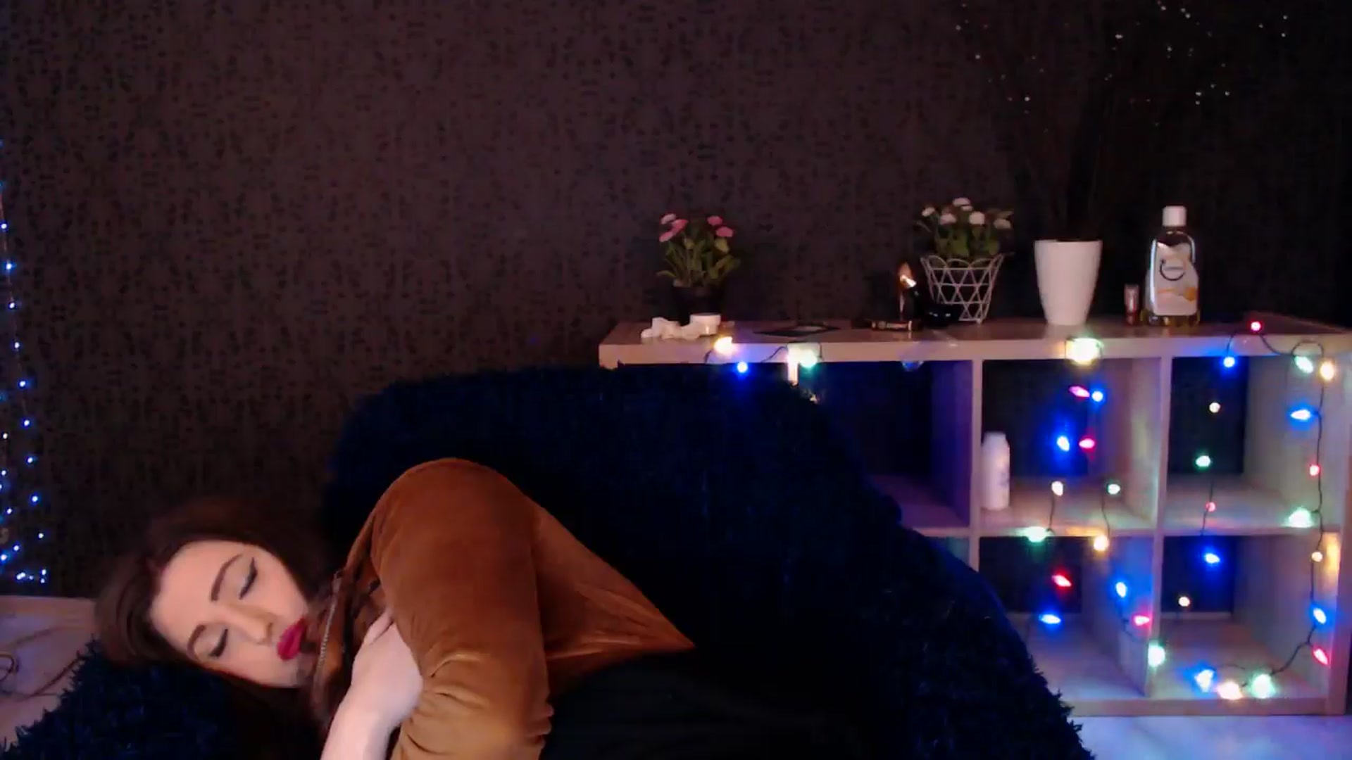 Gallery image thumbnail from HotRebbecca's myfreecams stream on, 01/19/2025, 01:23 image 13 of 20