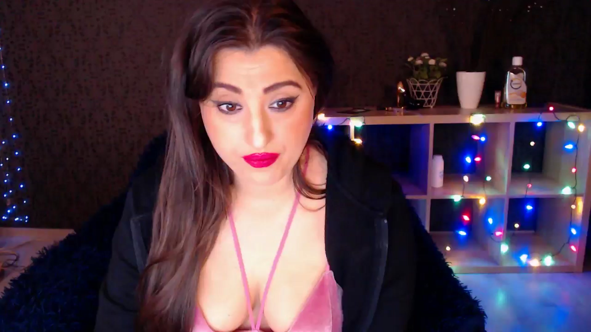 Gallery image thumbnail from HotRebbecca's myfreecams stream on, 01/22/2025, 02:39 image 15 of 20