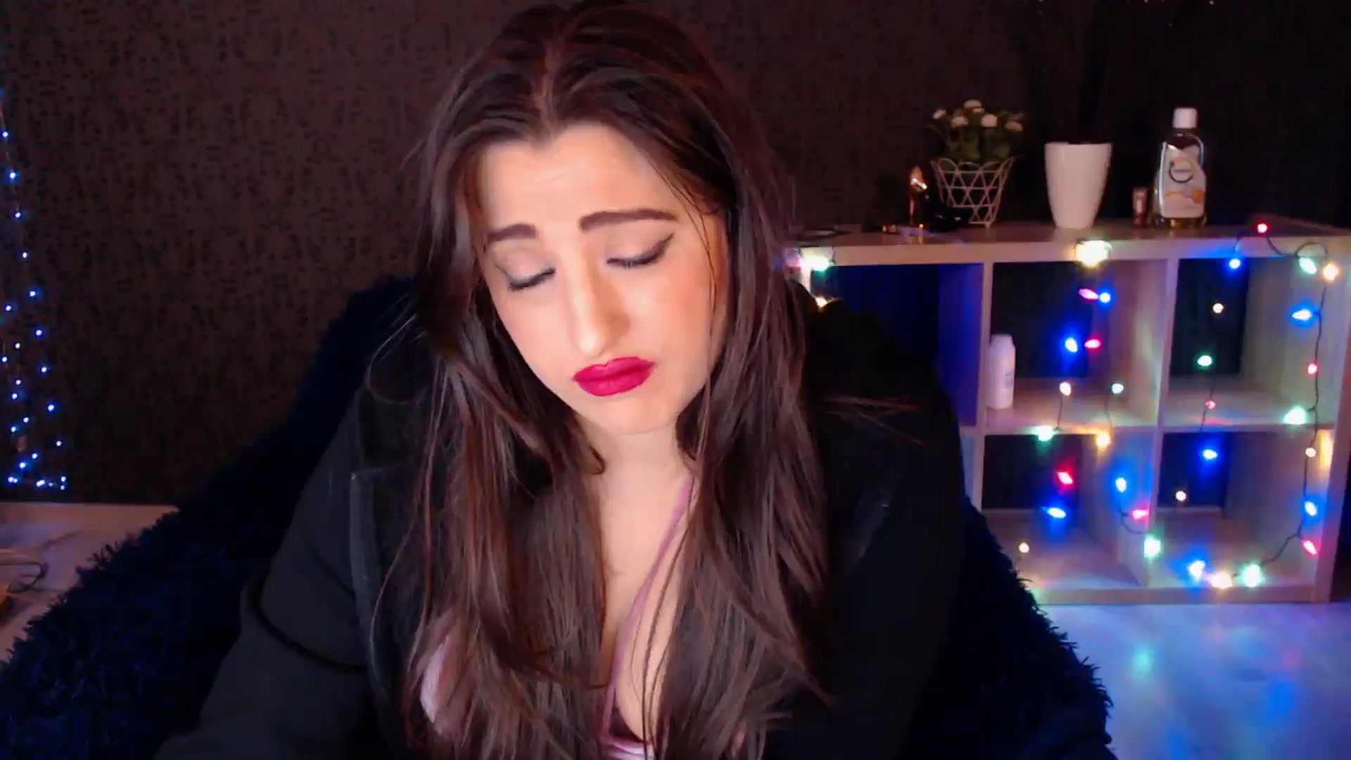 Gallery image thumbnail from HotRebbecca's myfreecams stream on, 01/22/2025, 02:39 image 16 of 20