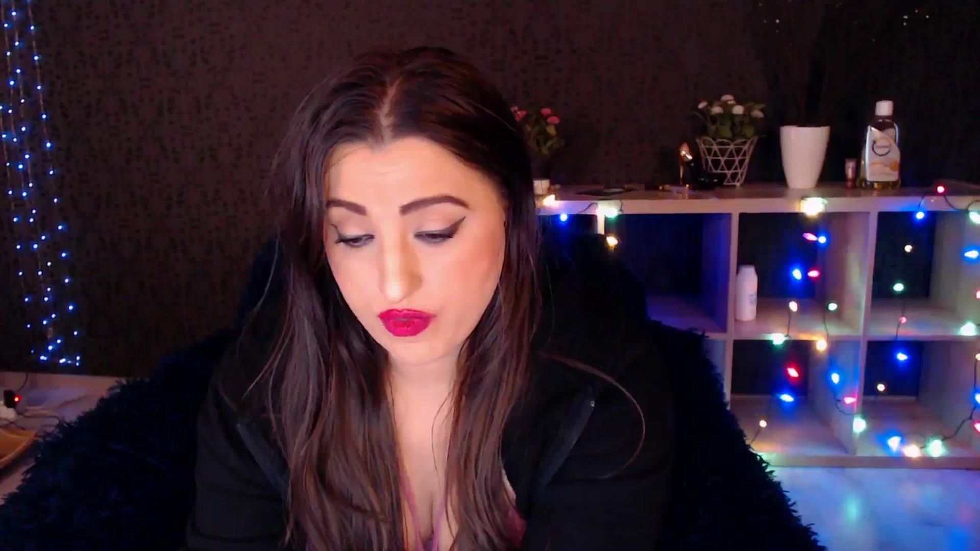 Gallery image thumbnail from HotRebbecca's myfreecams stream on, 01/22/2025, 03:46 image 12 of 20