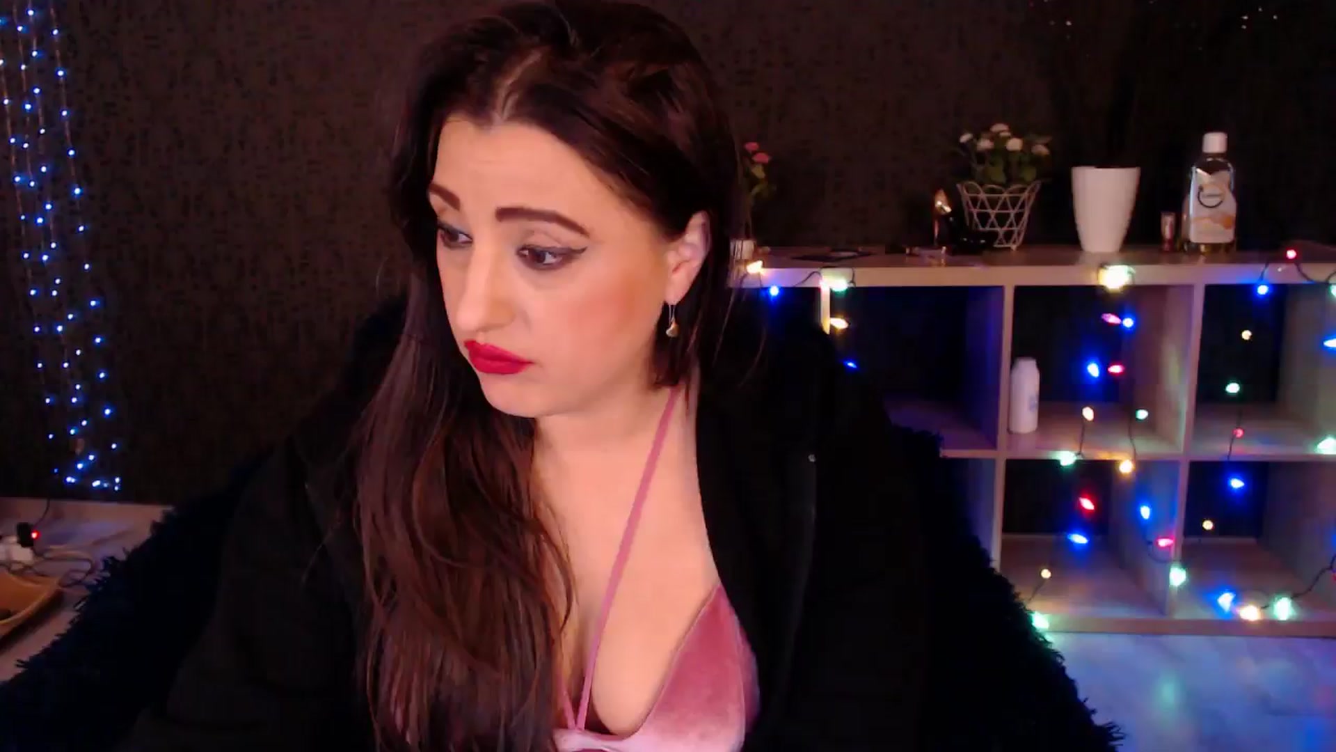 Gallery image thumbnail from HotRebbecca's myfreecams stream on, 01/22/2025, 03:46 image 4 of 20