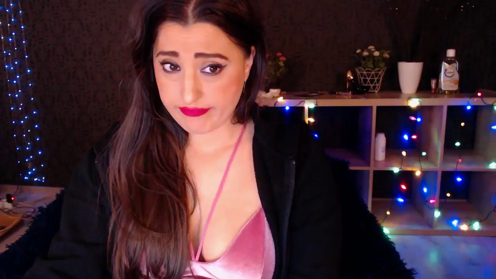Gallery image thumbnail from HotRebbecca's myfreecams stream on, 01/22/2025, 03:46 image 2 of 20