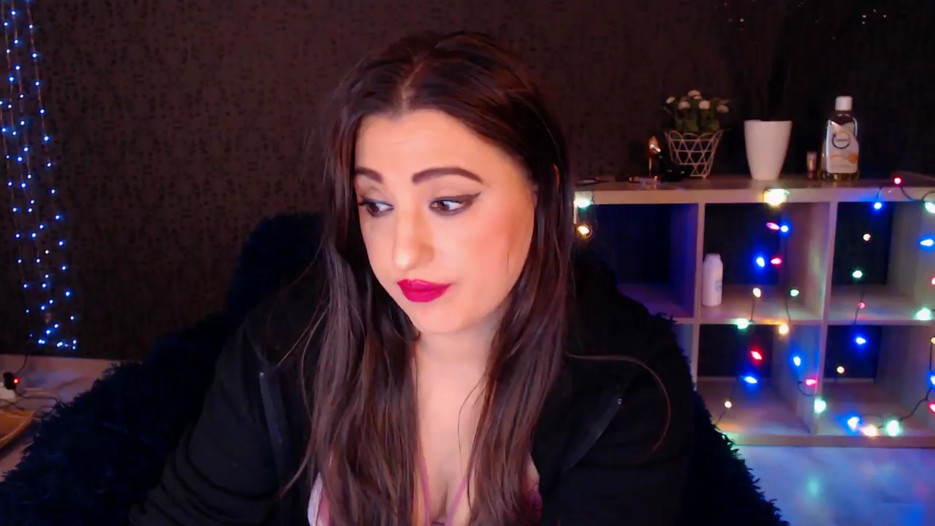 Gallery image thumbnail from HotRebbecca's myfreecams stream on, 01/22/2025, 03:46 image 13 of 20