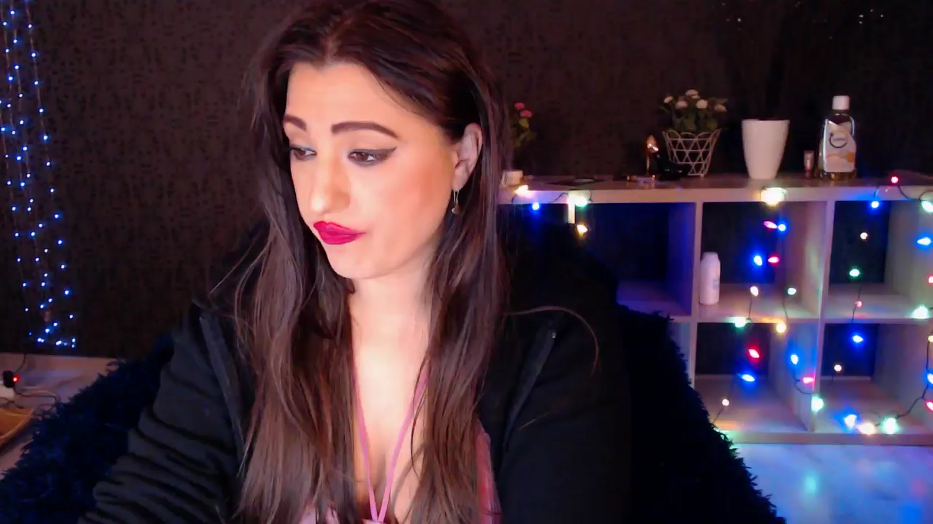 Gallery image thumbnail from HotRebbecca's myfreecams stream on, 01/22/2025, 03:46 image 16 of 20