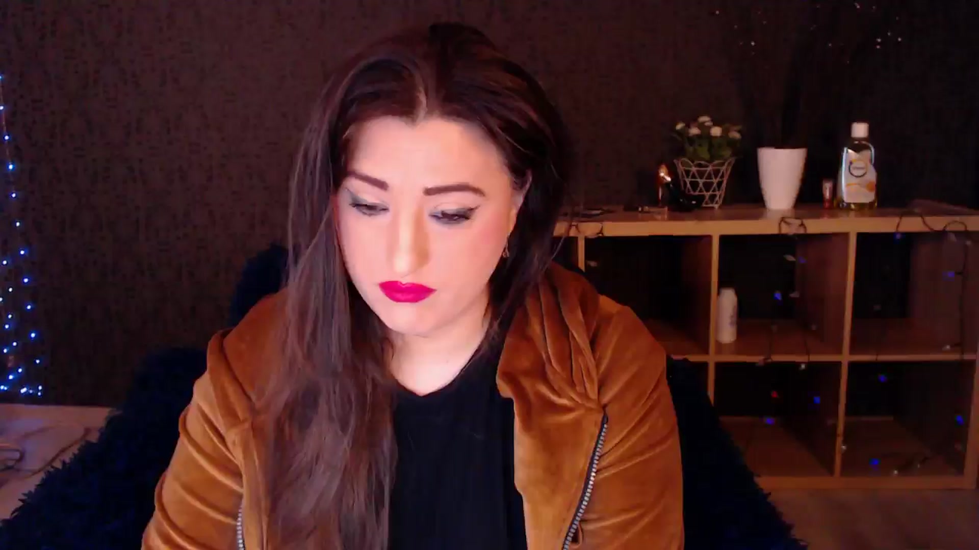 Gallery image thumbnail from HotRebbecca's myfreecams stream on, 01/24/2025, 24:10 image 12 of 20