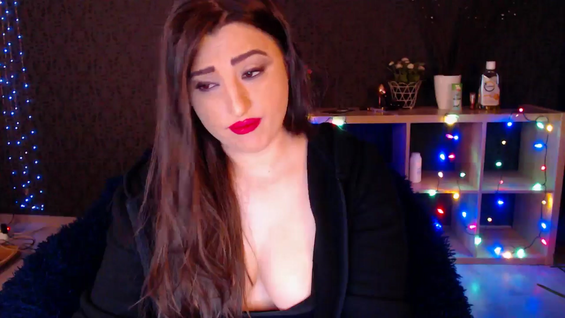 Gallery image thumbnail from HotRebbecca's myfreecams stream on, 01/28/2025, 03:28 image 12 of 20