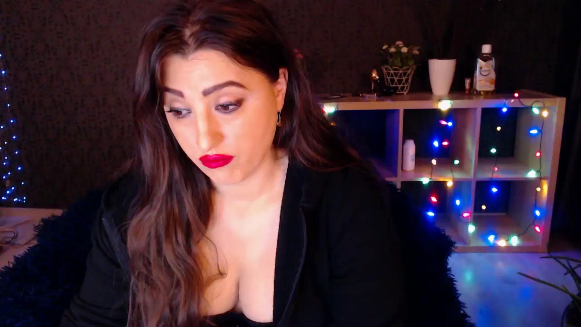 Gallery image thumbnail from HotRebbecca's myfreecams stream on, 02/01/2025, 03:53 image 1 of 20