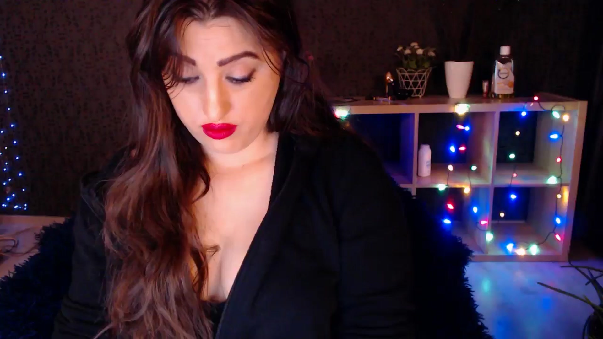 Gallery image thumbnail from HotRebbecca's myfreecams stream on, 02/01/2025, 03:53 image 2 of 20
