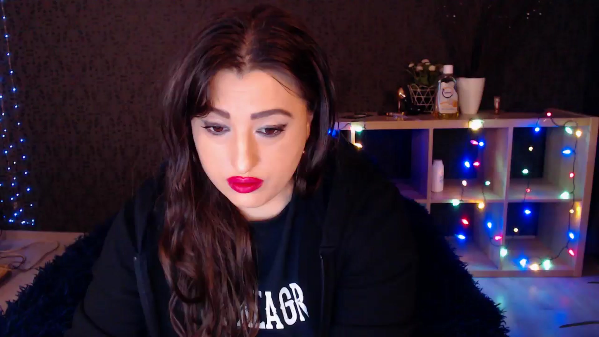 Gallery image thumbnail from HotRebbecca's myfreecams stream on, 02/04/2025, 22:31 image 1 of 20