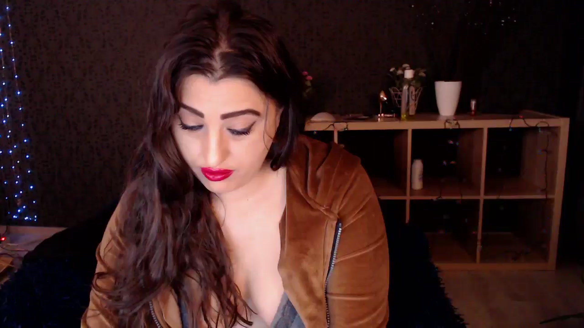 Gallery image thumbnail from HotRebbecca's myfreecams stream on, 02/25/2025, 01:17 image 12 of 20